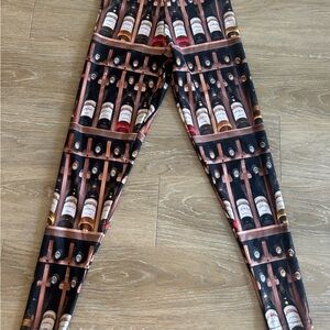 Wine Bottle Print Leggings